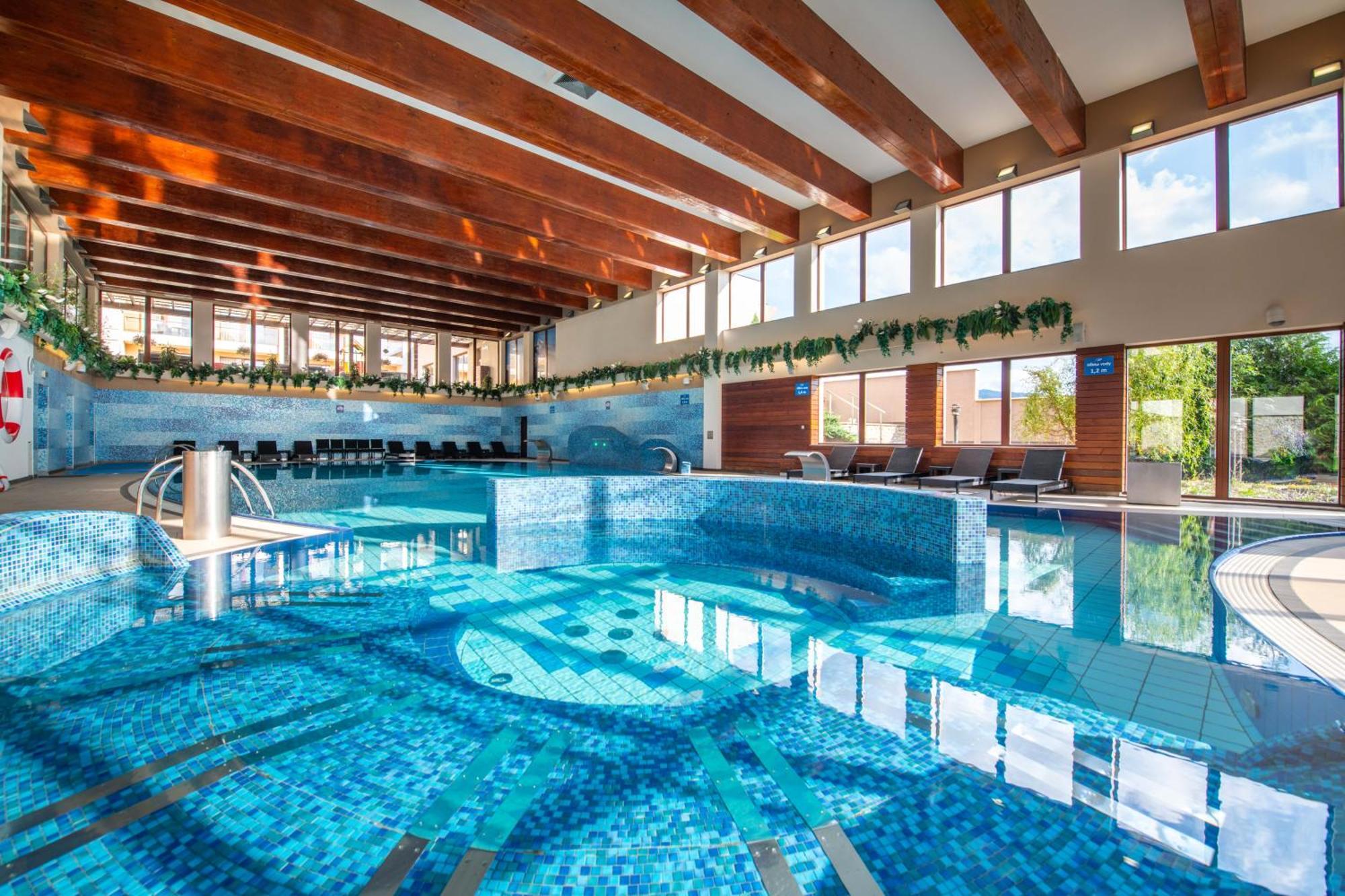 Wellness Hotel Diplomat Rajecké Teplice Esterno foto